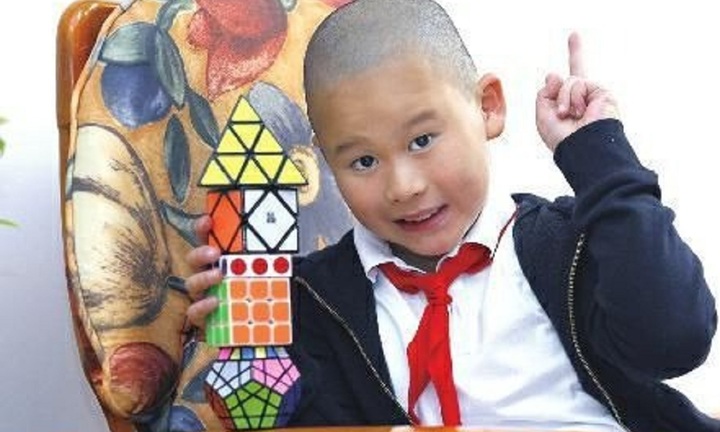 Cậu bé thiên tài đạt IQ 146 khi mới 8 tuổi giờ ra sao?