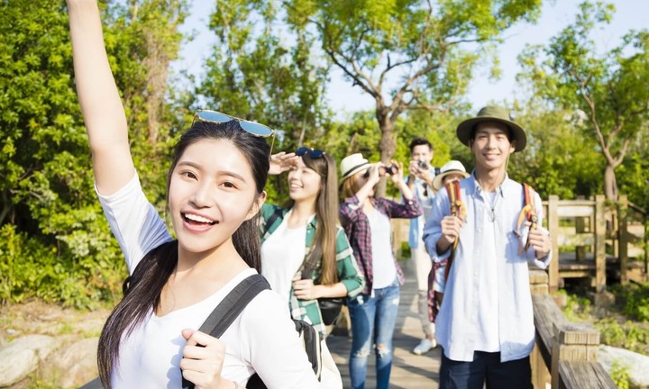 Hướng dẫn viên du lịch nên học trường nào tốt nhất?