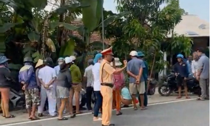 Hàn sắt phát nổ khiến 2 cha con thương vong