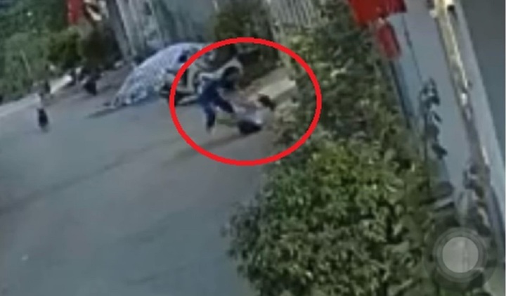 Sự thật việc cô giáo đánh dã man bé gái 8 tuổi ở Sơn La từng điều trị tâm thần?