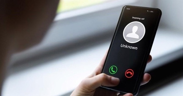 Sập bẫy giả mạo công an, cụ bà ở Hà Nội mất trắng gần 18 tỷ đồng