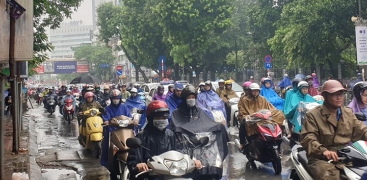 Tin thời sự nóng mới nhất ngày 16/5: Bắc Bộ chủ động ứng phó với mưa lớn