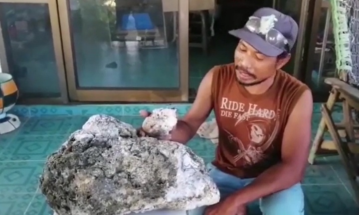 Cận cảnh long diên hương quý trị giá 17 tỷ được người đàn ông nhặt trên bờ biển