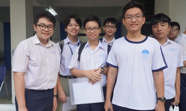 Kỳ thi vào lớp 10: Trường Phổ thông Năng khiếu TP.HCM công bố đề thi chính thức