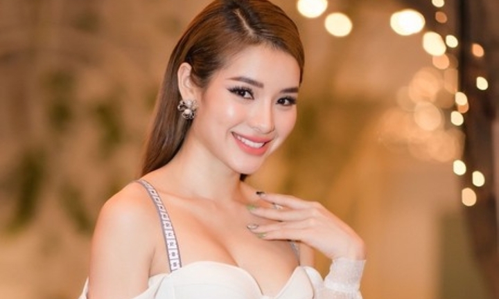 Phương Trinh Jolie gây tranh cãi khi miệt thị ngoại hình Á hậu Phương Ly