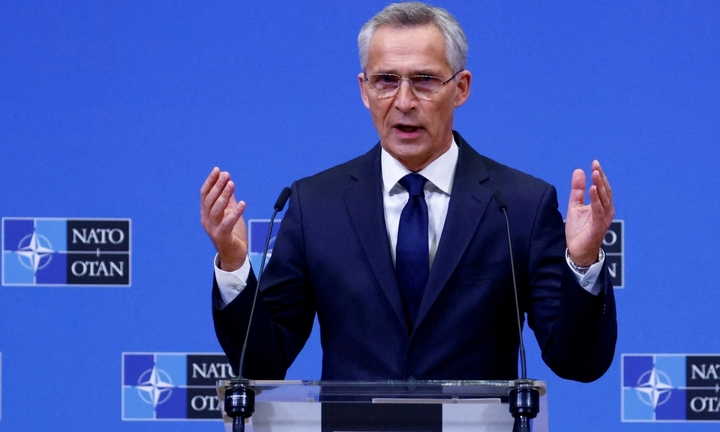 Tổng thư ký Stoltenberg nói gì về việc NATO đặt hệ thống phòng không ở Ukraine?