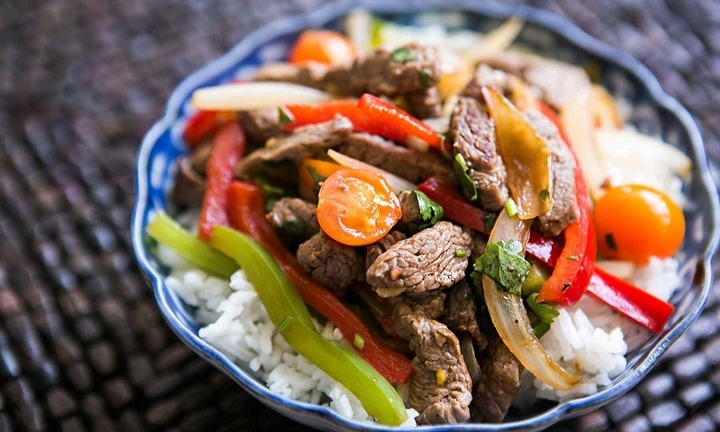 Cách làm thịt bò xào ớt chuông ngon “nhức nách”