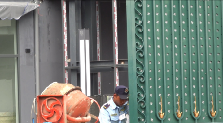 Anh Trai Vượt Ngàn Chông Gai 2024  tạm ngưng để tháo dỡ công trình trái phép