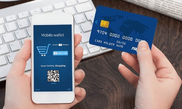 Để tiền trong thẻ ATM có lãi không?