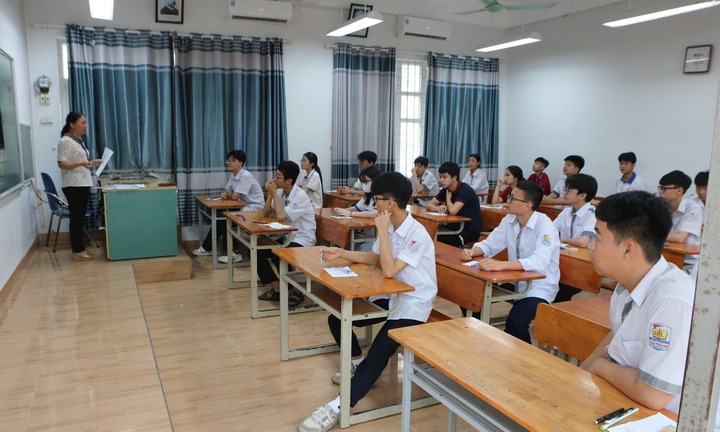 Gần 16.000 thí sinh bước vào kỳ thi lớp 10 THPT ở Quảng Ninh