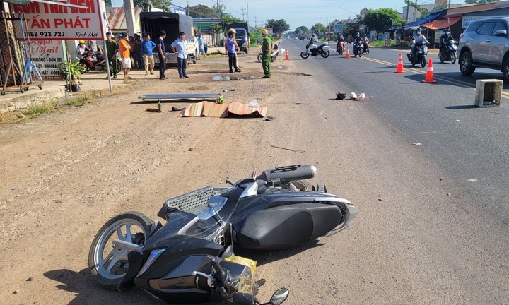 Tin tức tai nạn giao thông mới nhất ngày 4/6: Va chạm với xe ô tô, 1 người chết