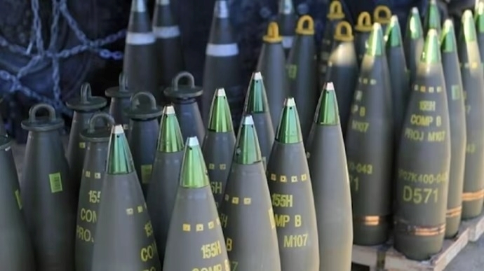 Lý do Ukraine vẫn bị Nga áp đảo dù nhận được đạn pháo phương Tây ở mặt trận