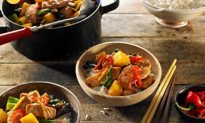 Cách làm thịt heo xào dứa chua ngọt đậm đà, đưa cơm