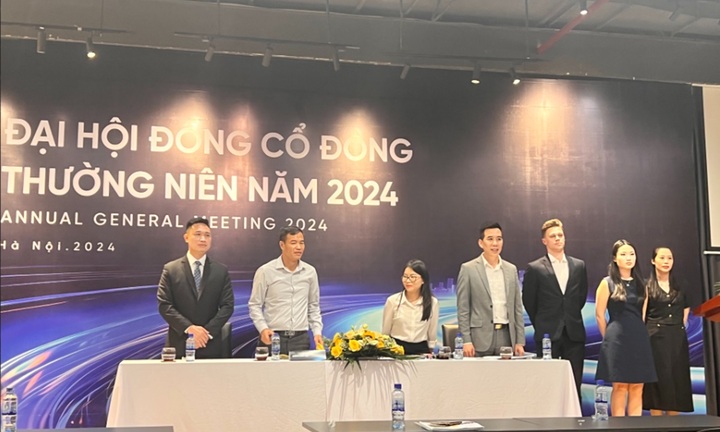 Ái nữ sinh năm 2001 của ông Nguyễn Đỗ Lăng vào HĐQT Chứng khoán Apec