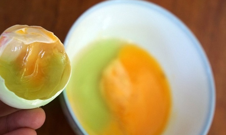 Thấy trứng có 5 dấu hiệu này tuyệt đối không mua kẻo 