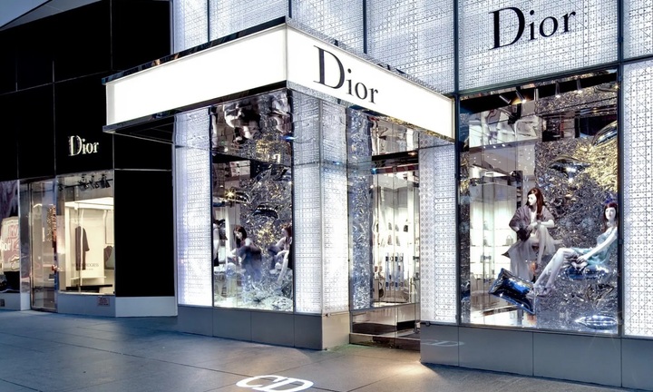 Dior vướng nghi vấn về giá trị thật của những chiếc túi hiệu xa xỉ