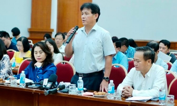 Bộ Tài chính lên tiếng về quy định cấm xuất cảnh vì nợ thuế