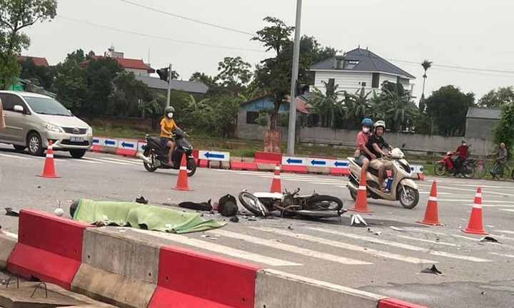Tin tức tai nạn giao thông mới nhất ngày 19/6: Va chạm với xe tải, 1 người chết