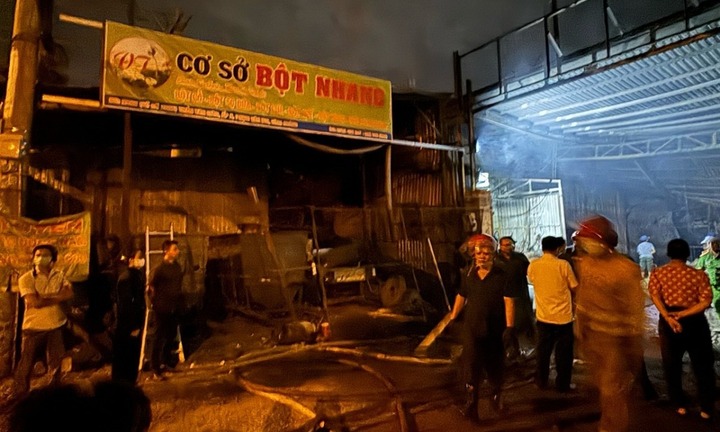 Vụ cháy 2 người tử vong ở TP.HCM: Các nạn nhân mắc kẹt khi quay lại chữa cháy