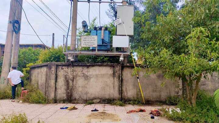 Nam sinh bị điện giật tử vong khi trèo lên trạm biến áp gỡ diều 