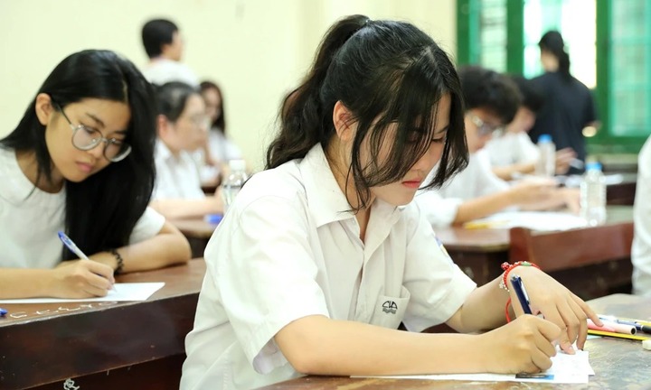 Đáp án đề thi GDCD-Giáo dục công dân mã đề 322,323,324 tốt nghiệp THPT 2024 mới nhất, chính xác nhất