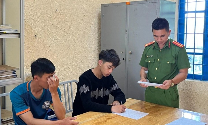 Bắt hai đối tượng mạo danh cán bộ Trường Sĩ quan Lục quân để lừa đảo
