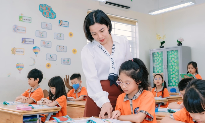 Danh sách 136 thầy, cô giáo được phong tặng 