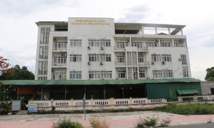 Bắt tạm giam nguyên giám đốc trung tâm điều dưỡng tỉnh Nghệ An