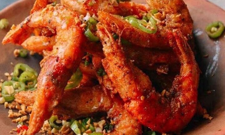 Cách làm món tôm rang muối ngon giòn đậm đà