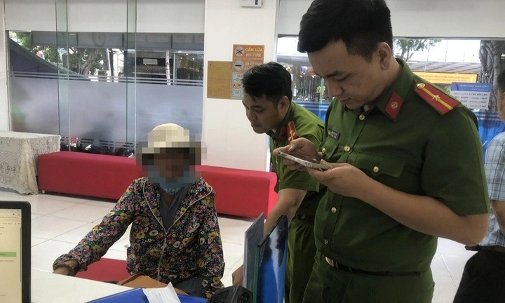 Tin lời kẻ lừa đảo giả danh công an, người phụ nữ suýt mất 300 triệu đồng