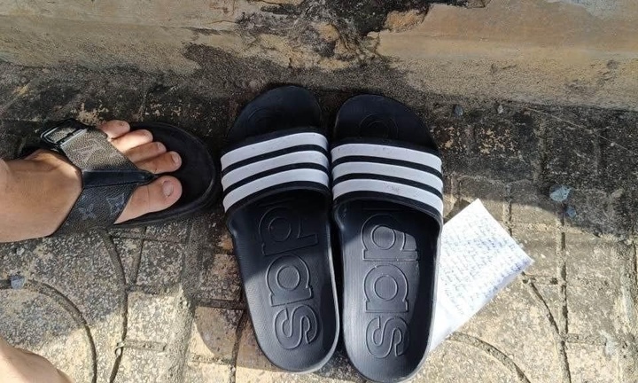 Thông tin mới nhất về vụ nam sinh viên bỏ lại đôi dép và lá thư ở cạnh hồ