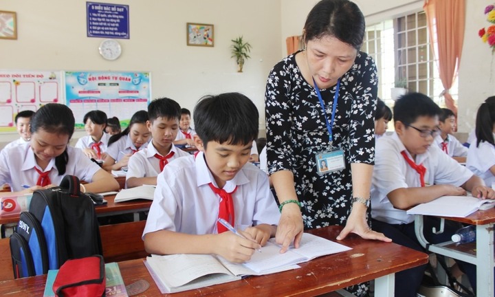 Bảng lương giáo viên THCS từ 1/7 chi tiết nhất