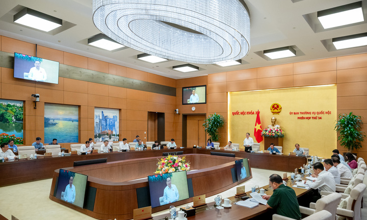 Phiên họp thứ 35 của UBTVQH xem xét nhiều nội dung quan trọng