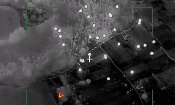 Lần ra vị trí đoàn xe, Nga tung đòn tập kích “xóa sổ” kho đạn pháo của Ukraine