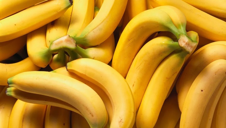 Mẹo bóc chuối chuẩn khoa học