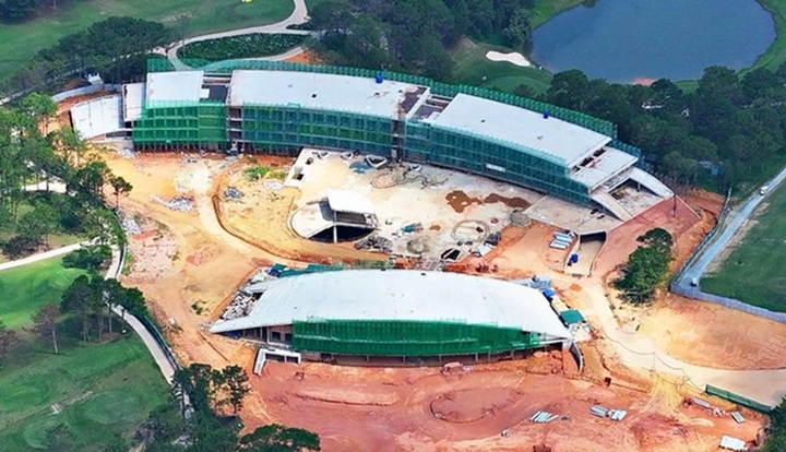 Lâm Đồng thu hồi văn bản liên quan gần 30ha rừng phòng hộ trong sân golf đồi Cù