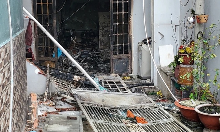 TP.HCM: Căn nhà bốc cháy trong đêm, 3 mẹ con tử vong