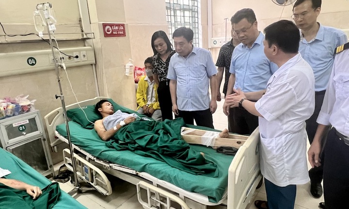 Ủy ban ATGT Quốc gia thăm hỏi, hỗ trợ nạn nhân vụ sạt lở tại Hà Giang