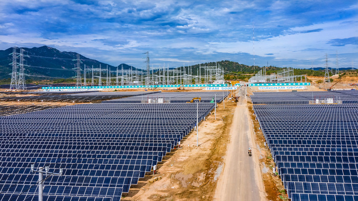 Điện mặt trời Trung Nam báo lãi tăng 11%, nợ phải trả gần 2.780 tỷ đồng