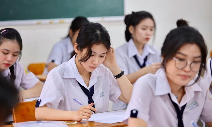 Điểm thi môn Văn tăng 49 bậc, lãnh đạo Sở Giáo dục Trà Vinh nói gì?