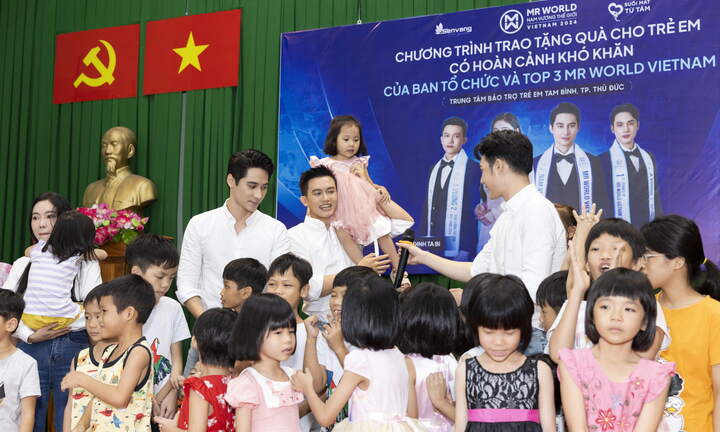 Á vương Đinh Ta Bi: “Trở thành bác sĩ, tôi sẽ khám miễn phí cho trẻ em mồ côi