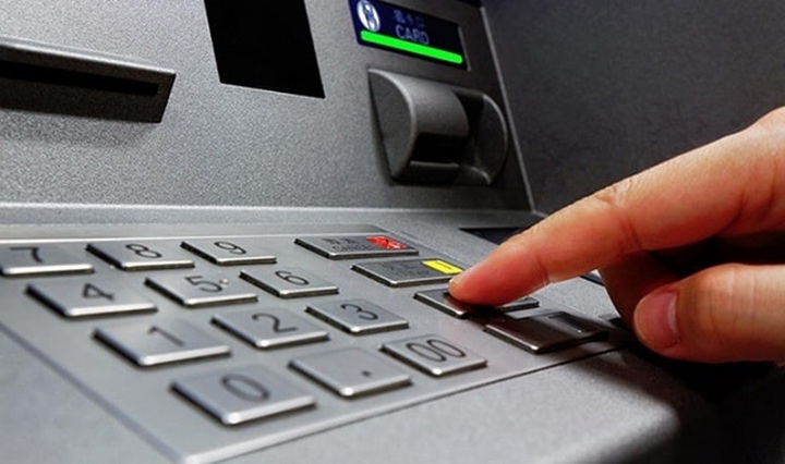 Đổi mã pin thẻ ATM có cần đúng cây không?