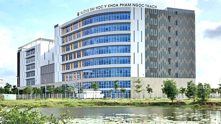 6 thí sinh đầu tiên trúng tuyển Trường Đại học Y khoa Phạm Ngọc Thạch