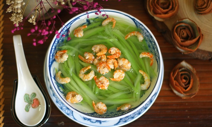 Nên nấu bầu cùng tôm khô hay tôm tươi: Đáp án dễ dàng cho bà nội trợ