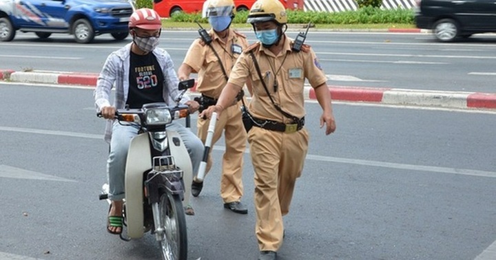 Xe không chính chủ bị CSGT tạm giữ, lấy ra thế nào?