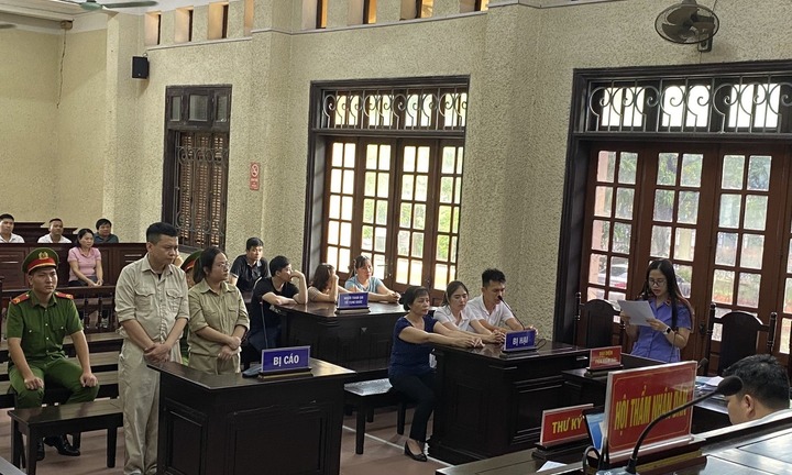 Cặp vợ chồng dùng giấy tờ giả để lừa đảo, chiếm đoạt gần 1,3 tỷ đồng