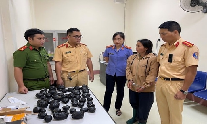 “Nữ quái” 9X bị bắt khi đang đi buôn nhựa thuốc phiện