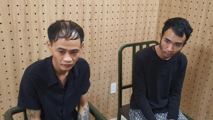  Tạm giữ 2 đối tượng sử dụng súng để giải quyết mâu thuẫn trên mạng xã hội