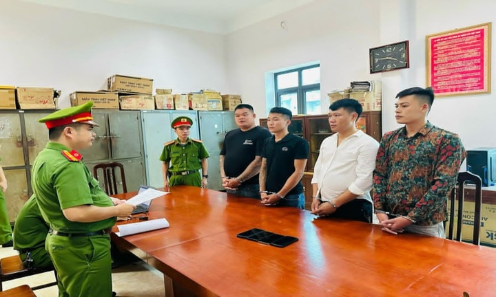 Mâu thuẫn cá nhân, nhóm thanh niên đánh “đối thủ” trọng thương