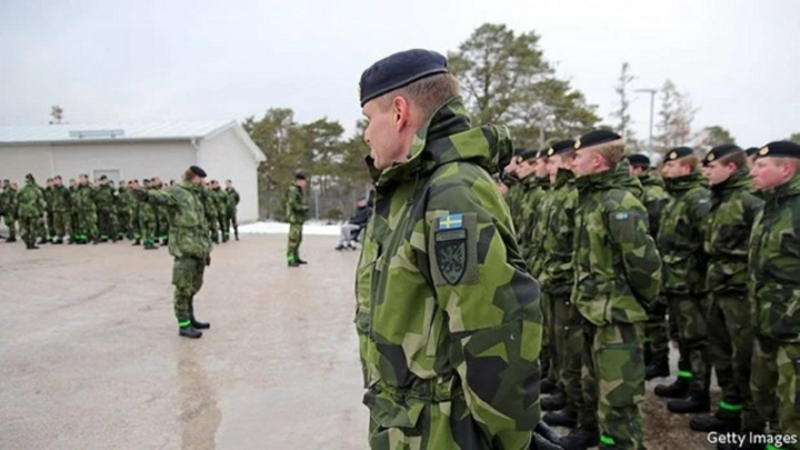 Thuỵ Điển tạm dừng tiến trình gia nhập NATO 